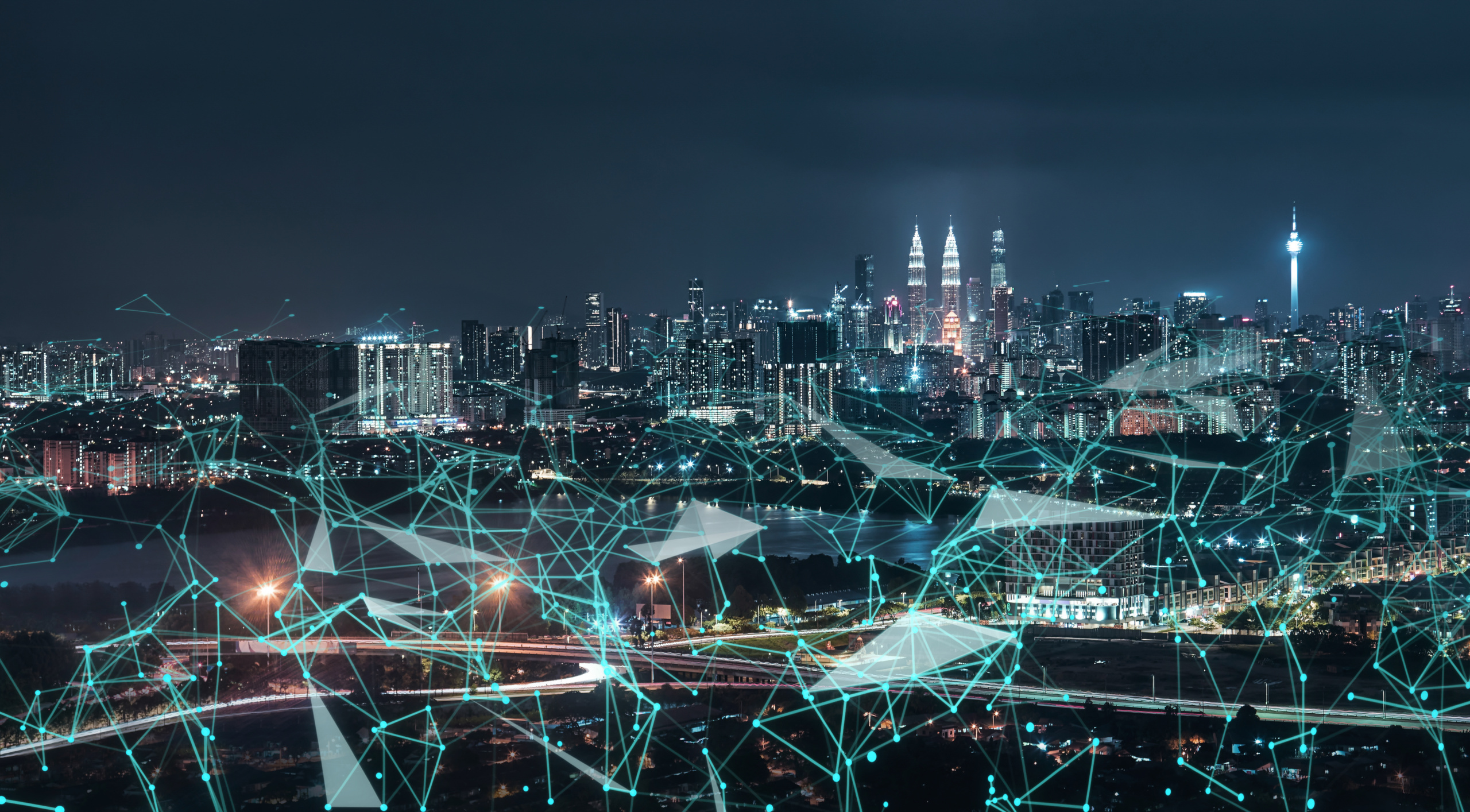 Science at the frontier: regulating digital environments through legal ...